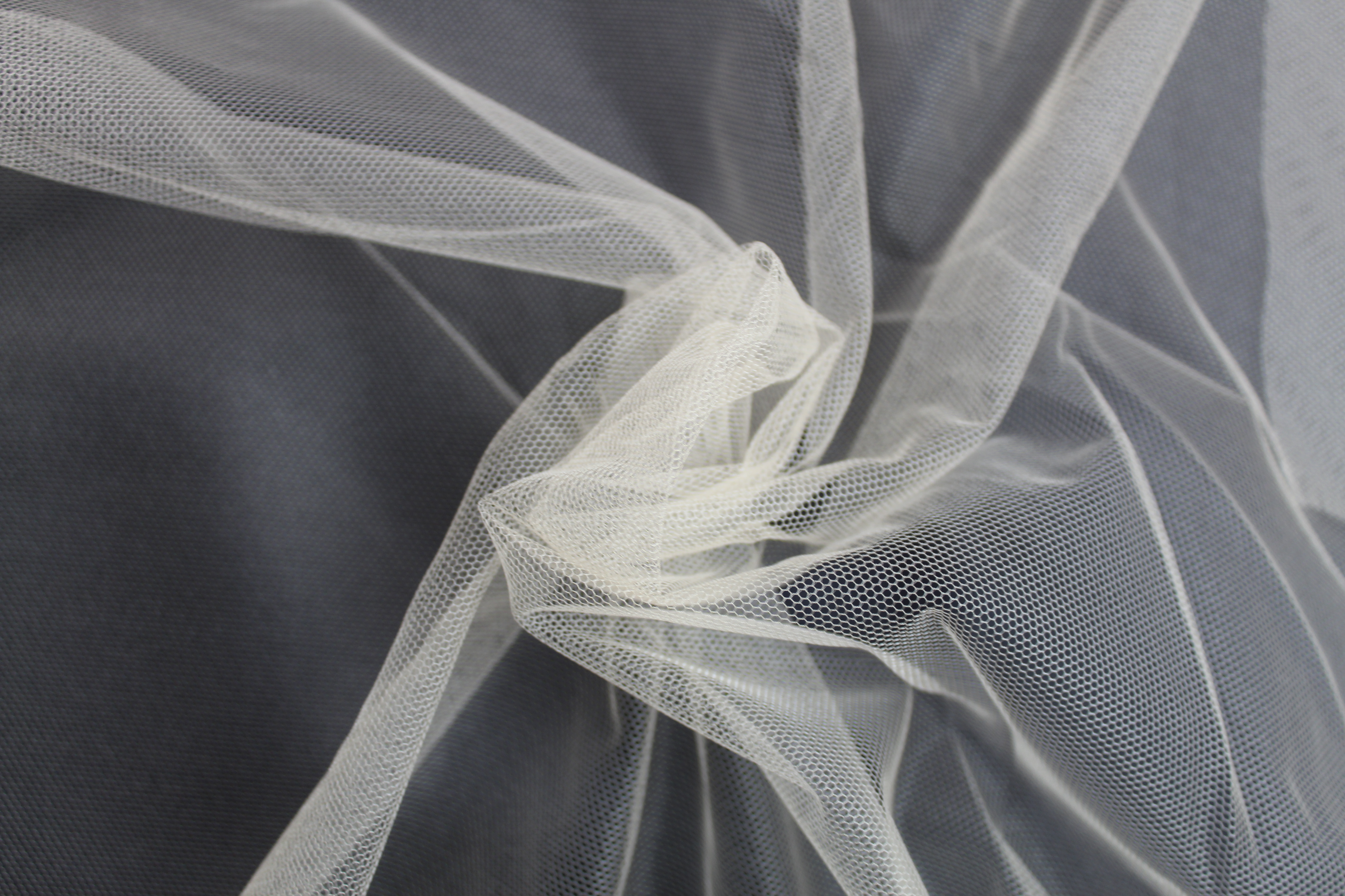 ILLUSION TULLE - PALE SKIN (649)